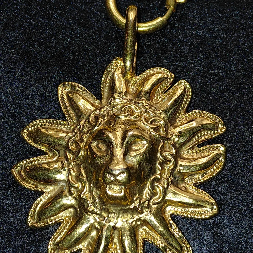 Chanel Vintage Gold Plated Leo Lion Sun CC Medallion Pendant Necklace
